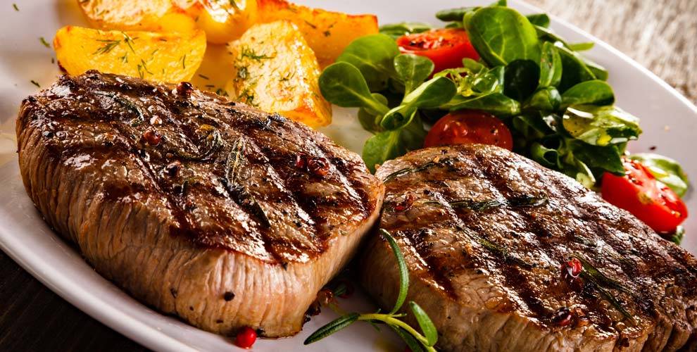 Steak dinner | Dining at Mardi Gras Casino & Resort